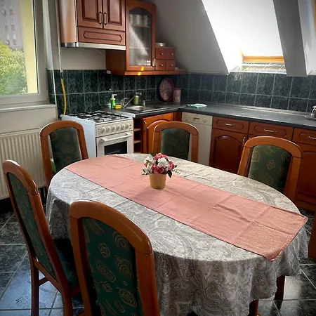 Tavaszmezo *