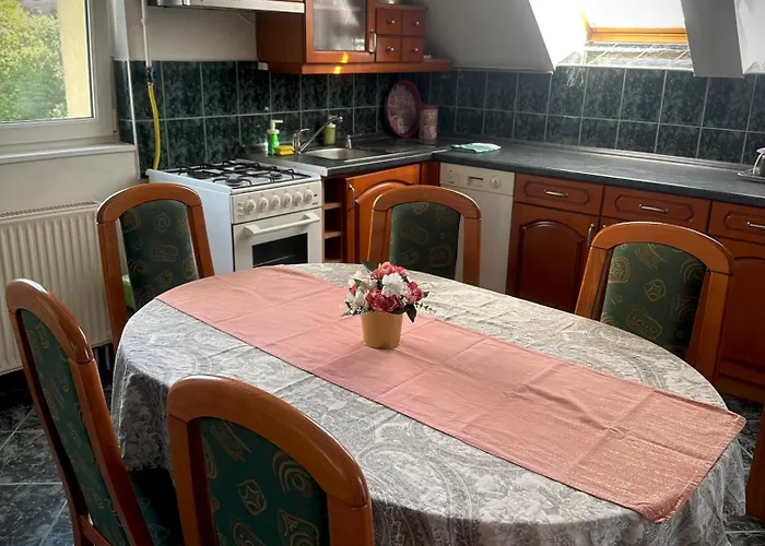 Tavaszmezo *